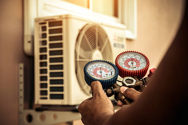 Professional Hvac Installation technician working in Aleppo, PA